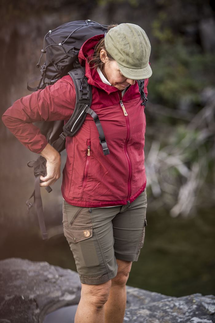 Nikka Shorts Curved W